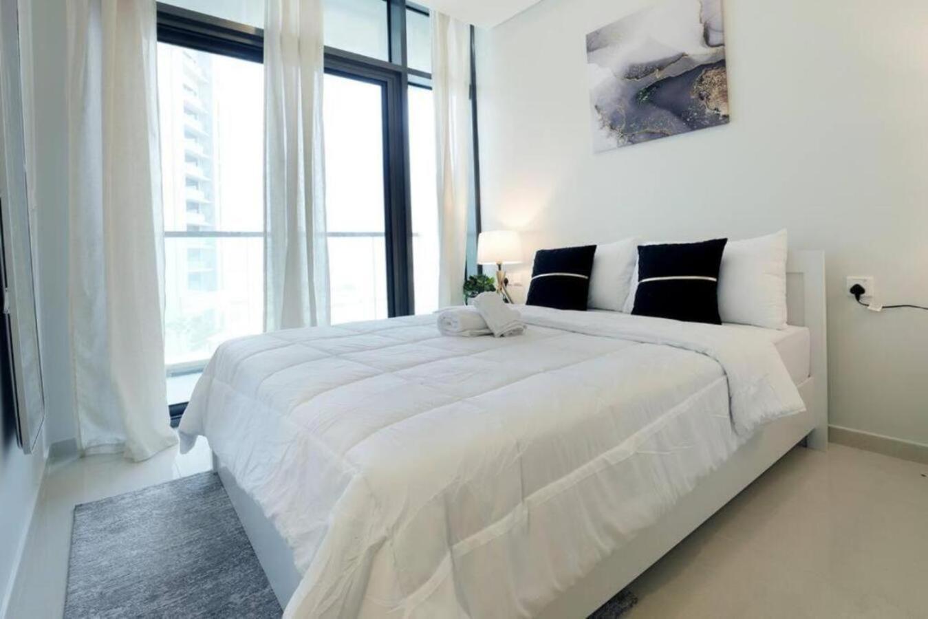 Appartement Brown Stone - Pool & Skyline View Aykon Dubai
